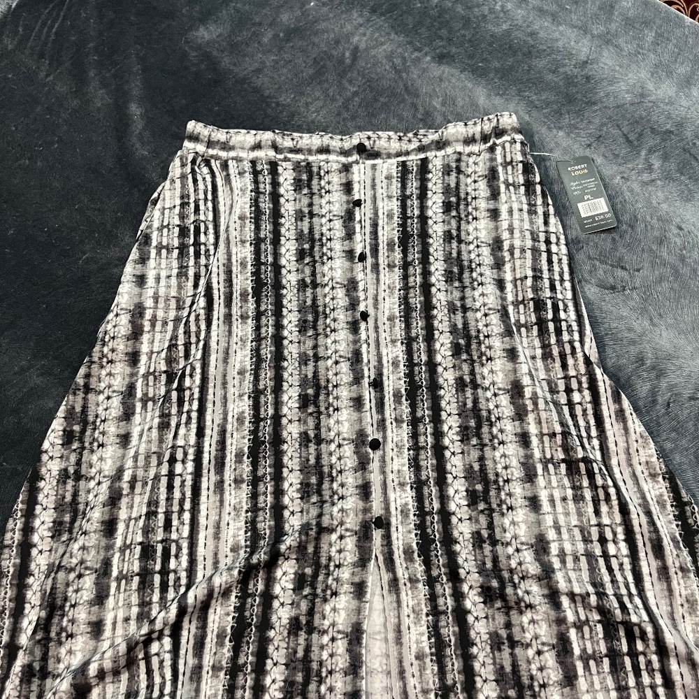 Robert Louis petite skirt